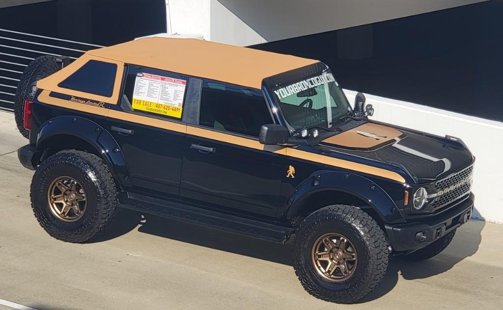 2025 Ford Bronco 4-Door Heritage Editon's photo