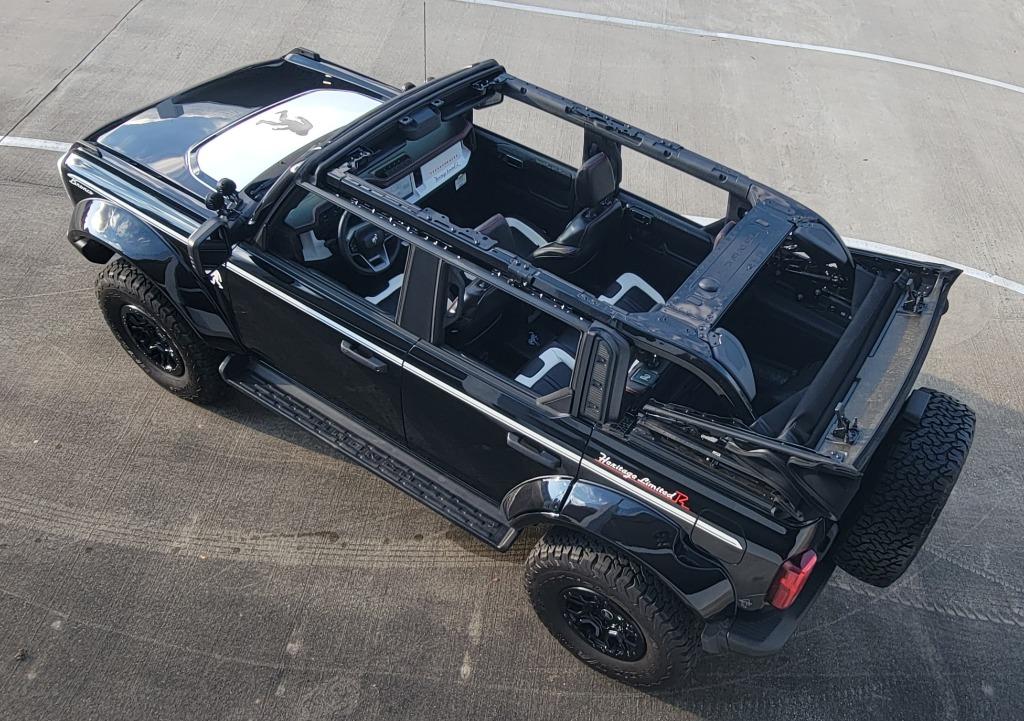 2025 Ford Bronco 4-Door Heritage Editon's photo